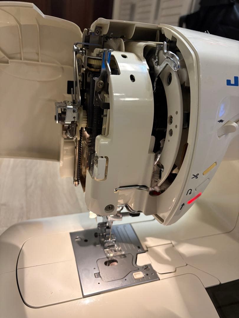 ミシン　JUKI　HZL-010N 動作未確認