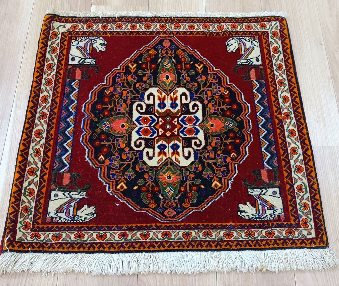 Y3061 ペルシャ絨毯 カシュガイ ウール 手織り 62×64㎝