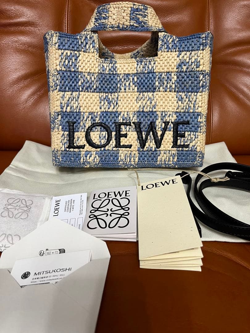 LOEWE♡2025SS新品フォントトートスモール