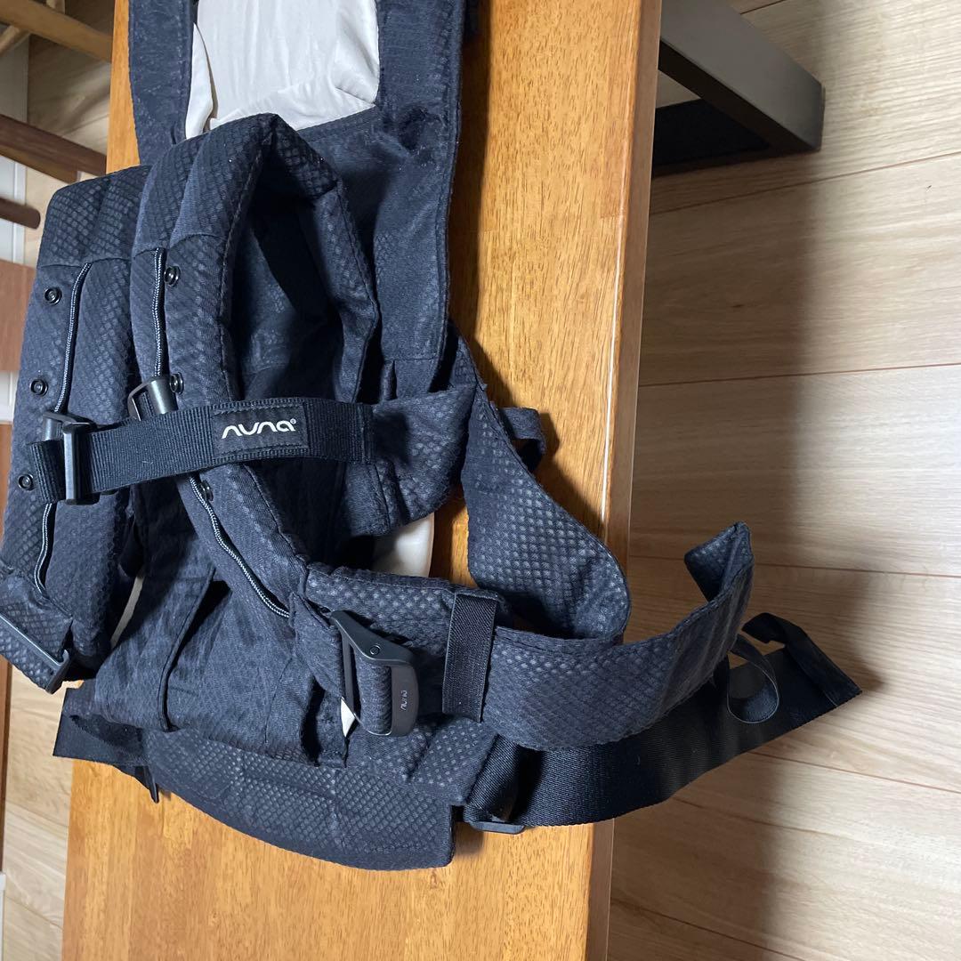 nunaベビーキャリアカドルクリック抱っこ紐ヌナ