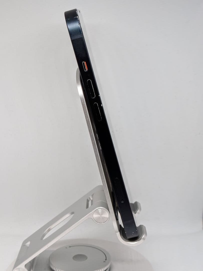 iPhone 13 128GB バッテリー100% SiMフリー