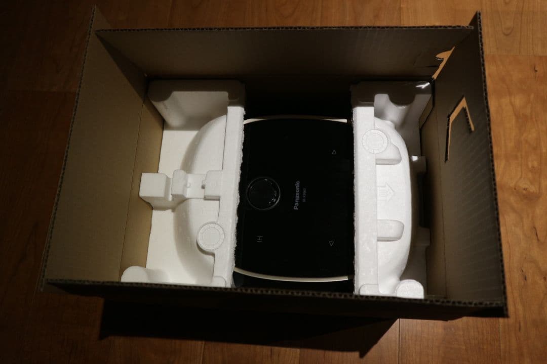 2025年製　Panasonic IHジャー炊飯器 SR-KT060-K