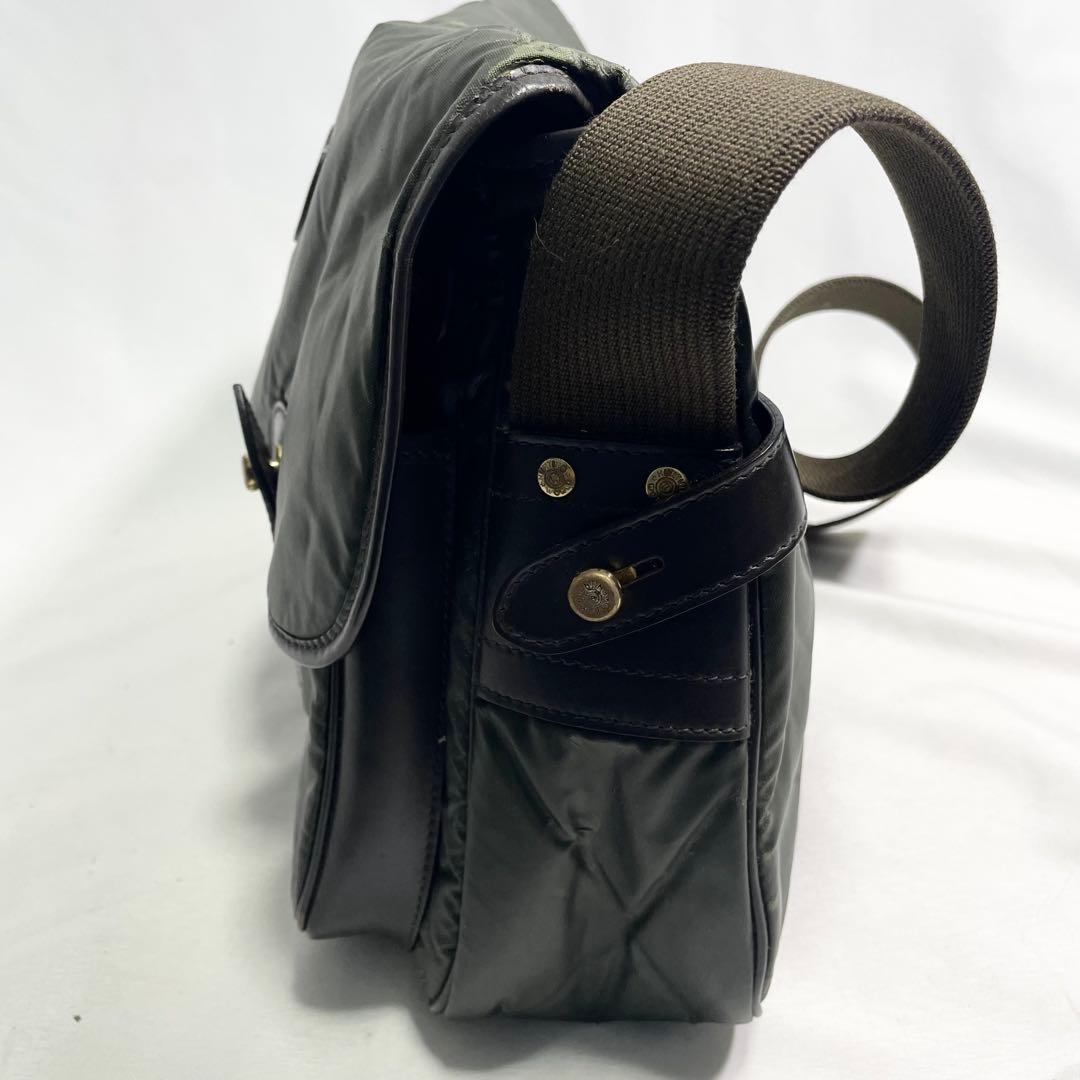 サトロック ハンティングワールド バチュークロス ショルダーバッグ