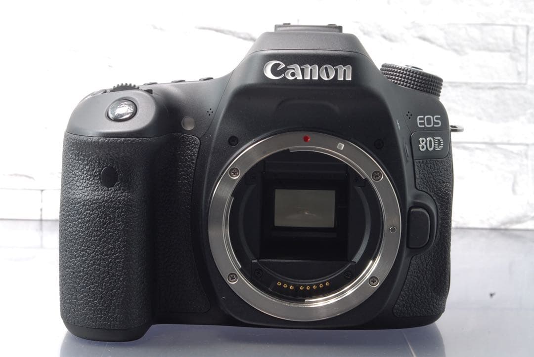 美品 Canon EOS 80D ダブルレンズキット Wi-Fi搭載　スマホ転送