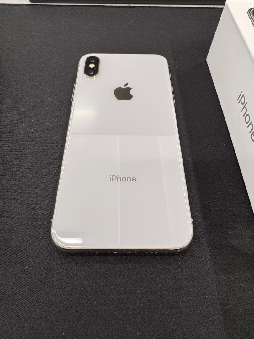 【美品】iPhoneX 256gb au SIMロックあり