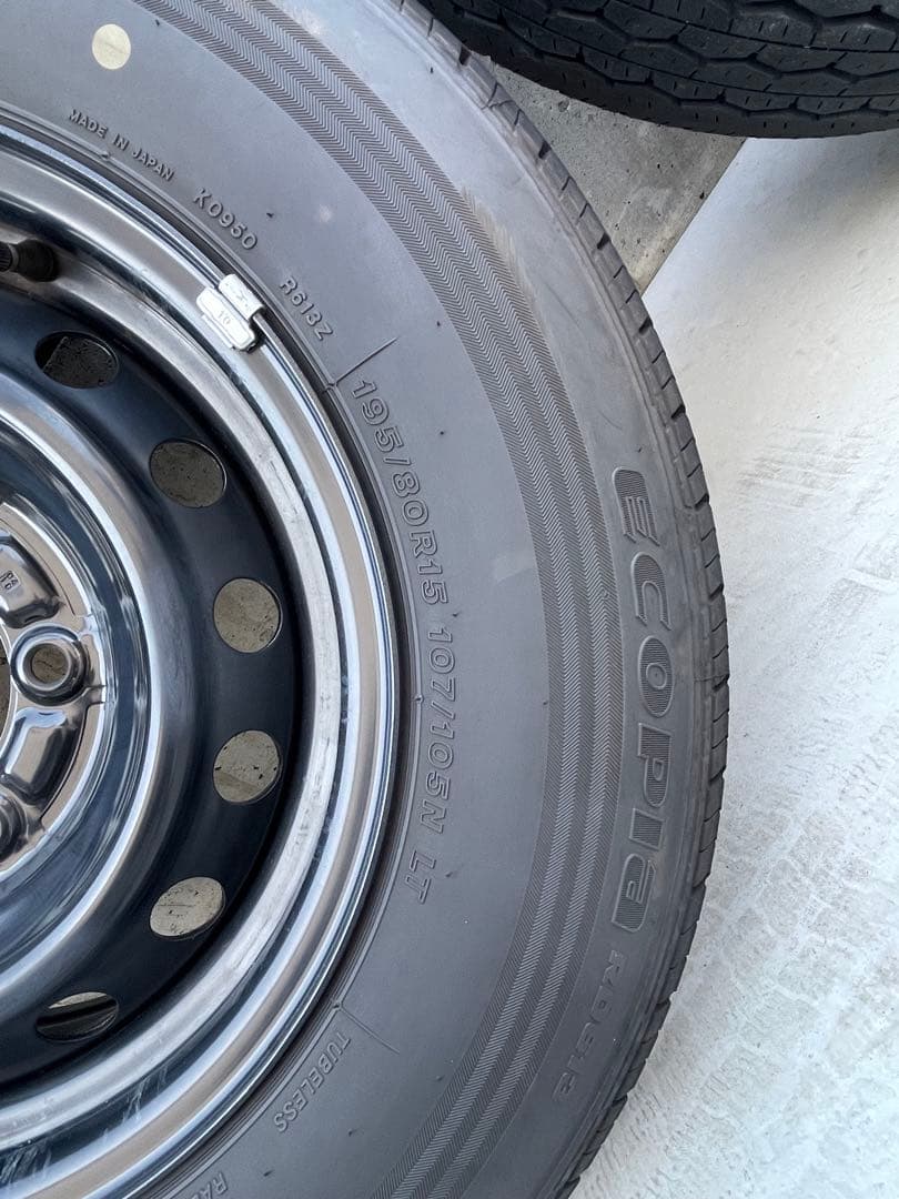 ハイエース　ブリヂストン 195/80R15 LT タイヤ ホイール セット4本