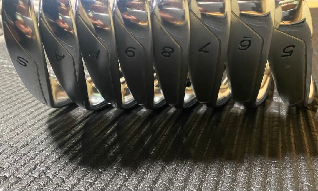 テーラーメイドR11 アイアンセット 8本（5〜P.A.S）