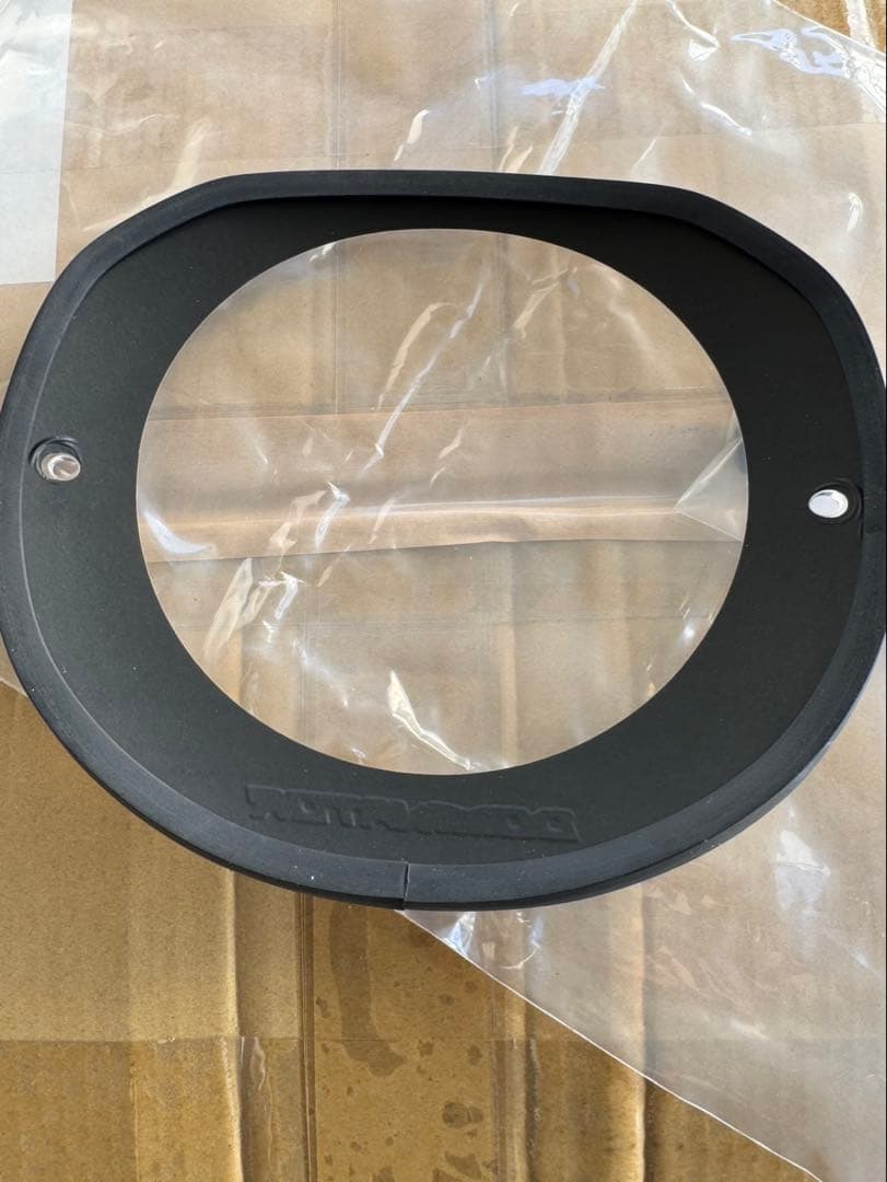 ドミネーターヘッドライトカバー