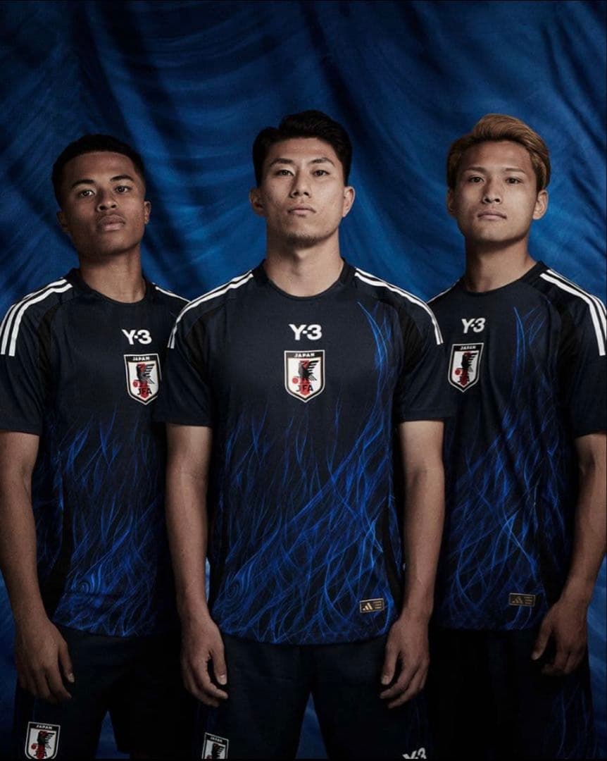 アディダス サッカー日本代表 2024 ホームユニフォーム Y-3青い炎デザイン