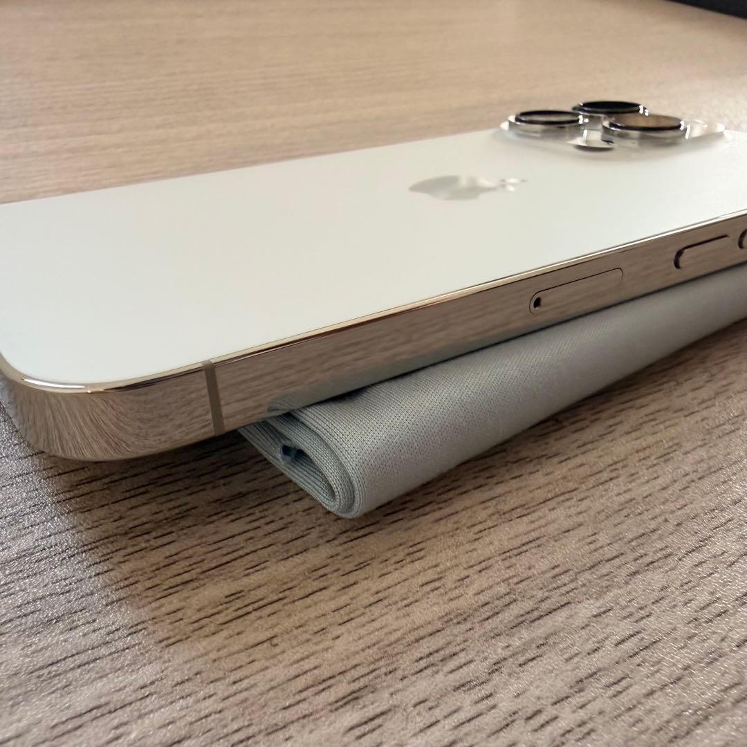 土日セール【美品】iPhone 13 Pro シルバー 128GB SIMフリー