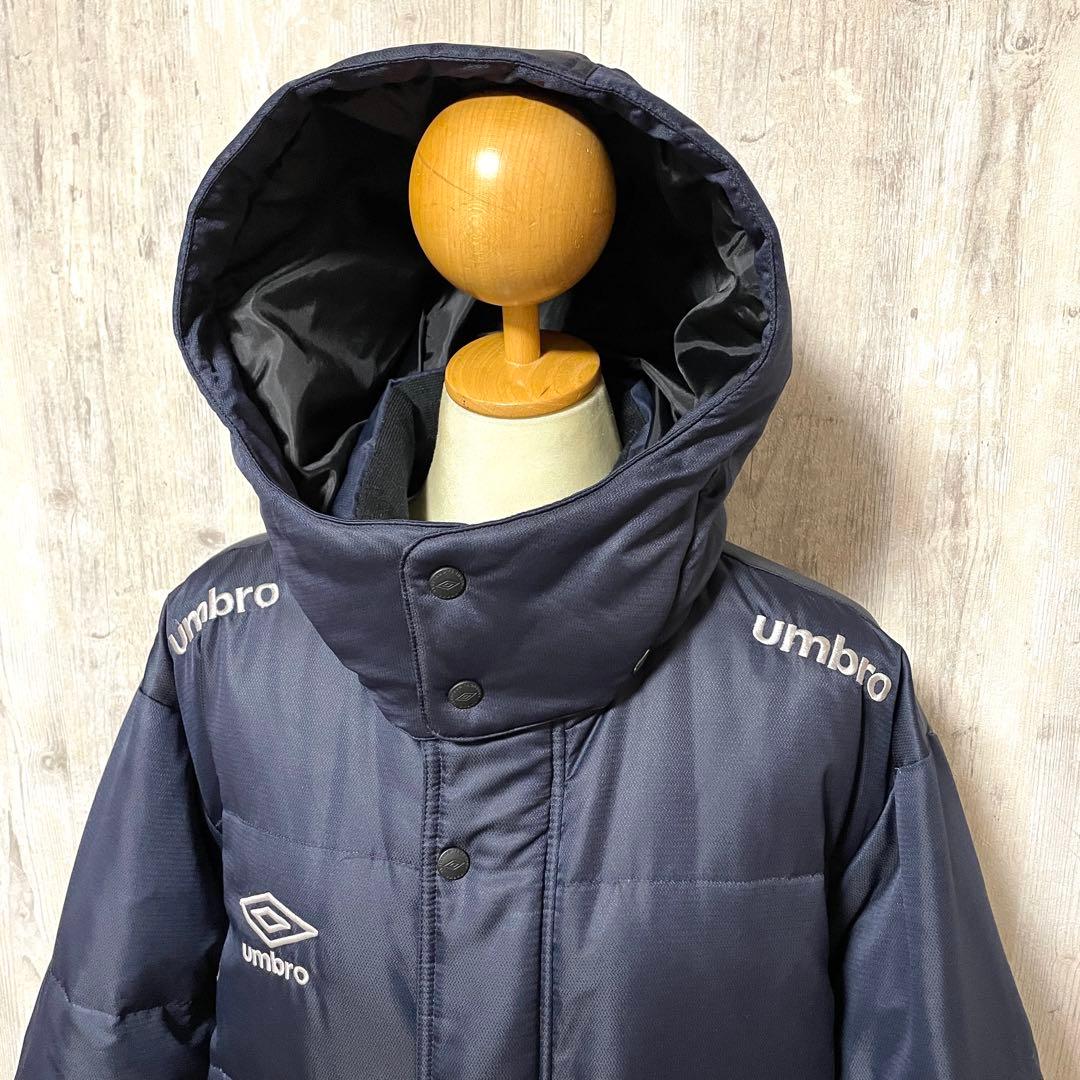 ■美品■アンブロ　極暖ベンチコート　ロングダウンコート　取外しフード　ロゴ刺繍