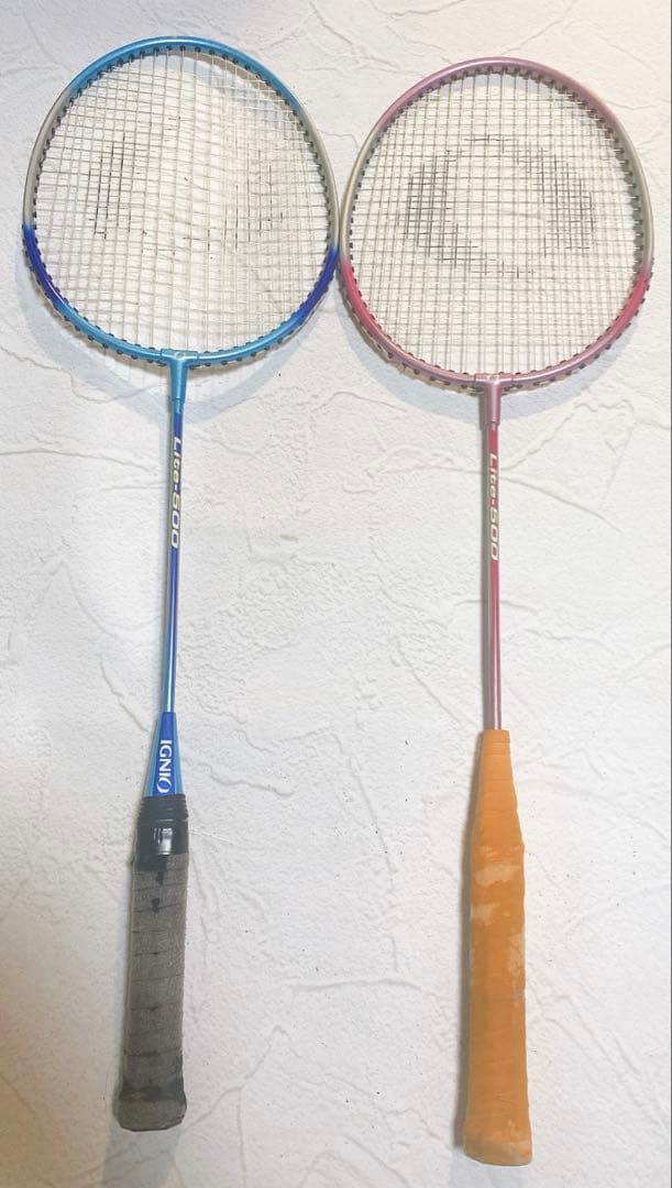 バドミントン ラケットまとめ売り！みなさんでどうぞ！