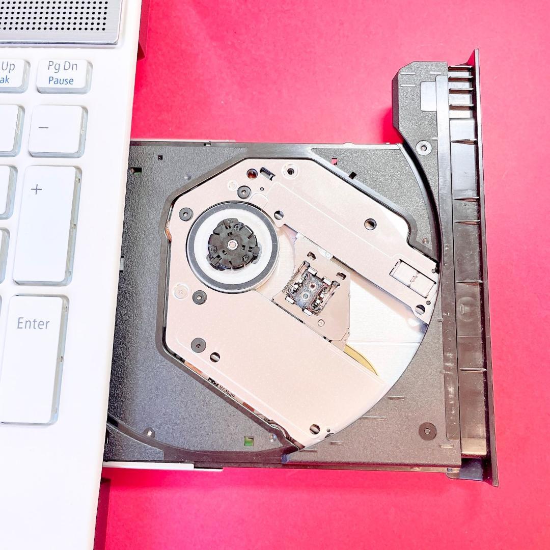 タッチパネル❣️Corei7✨️ノートパソコン大容量1TB✨️カメラ付きブルーレイ事務