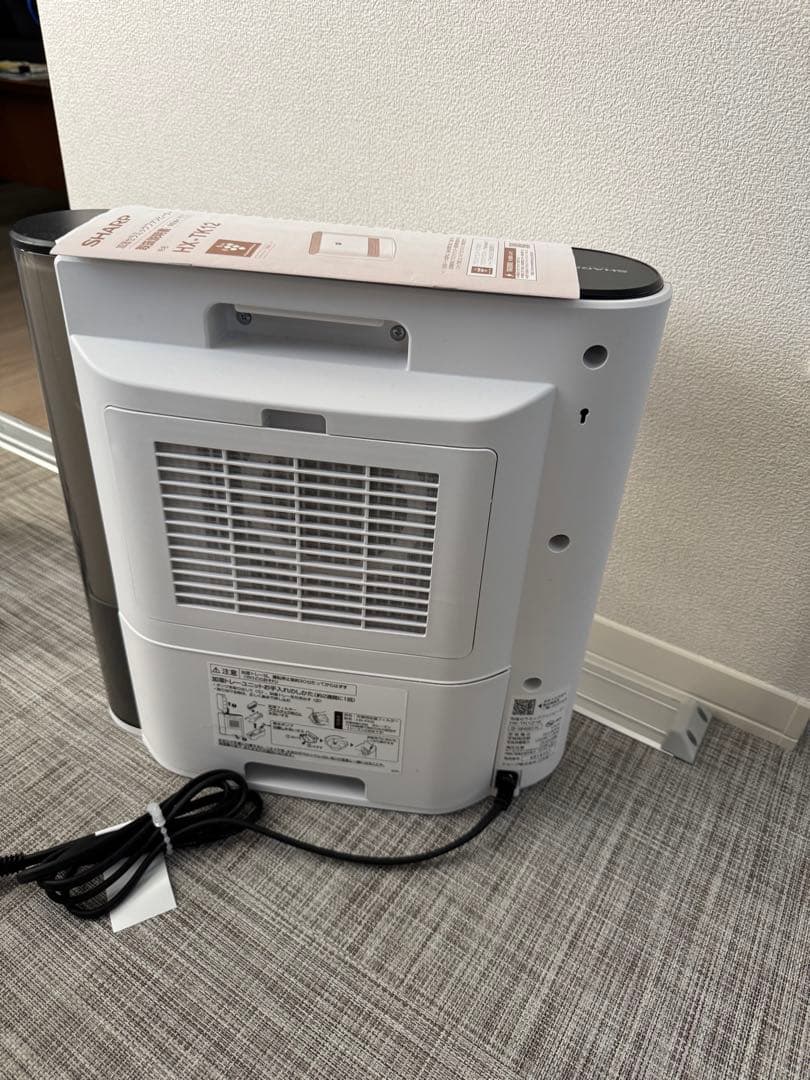 SHARP加湿式セラミックファンヒーターHX-TK12-W　2024年製