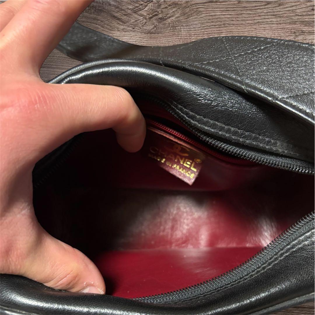 マトラッセショルダーバッグ ブラック