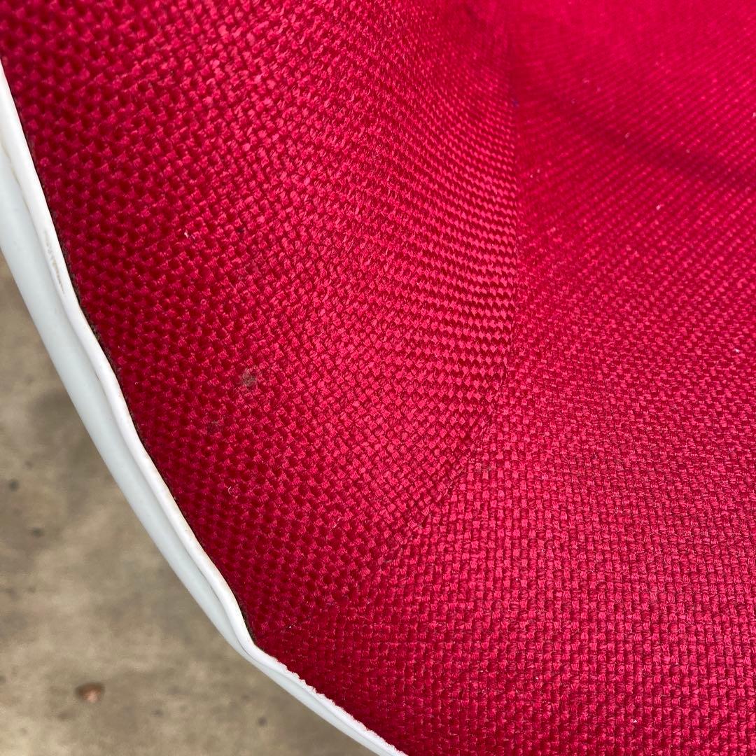 64convページハーマンミラー　イームズチェア（Eames Chair）