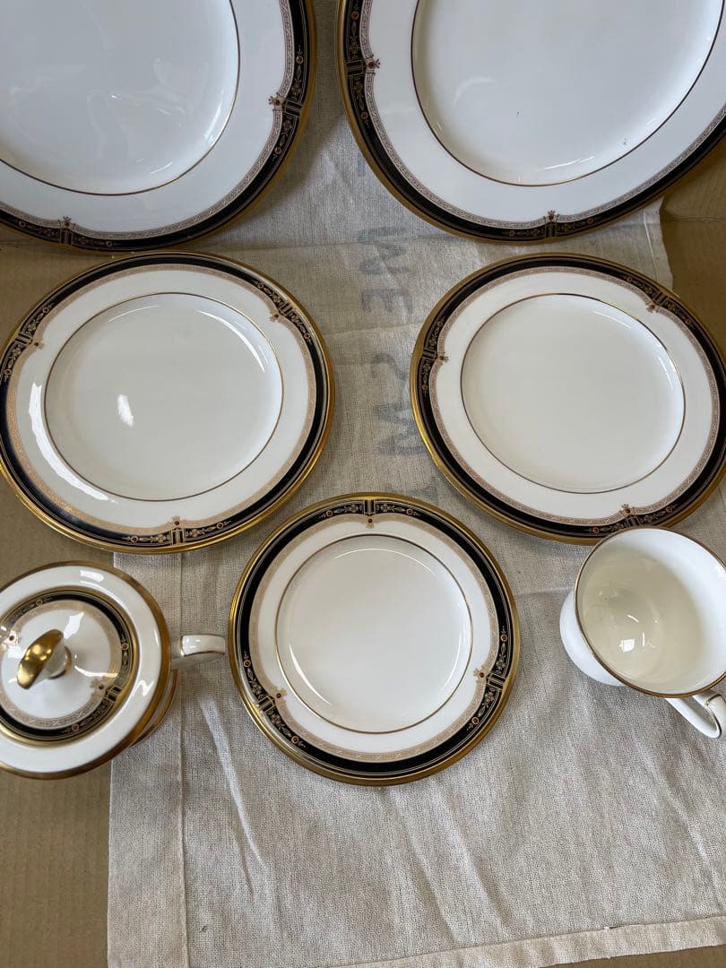 088 オールドノリタケ　瑠璃片葉金蝕　皿5 シュガーボウル1 カップ1 金彩