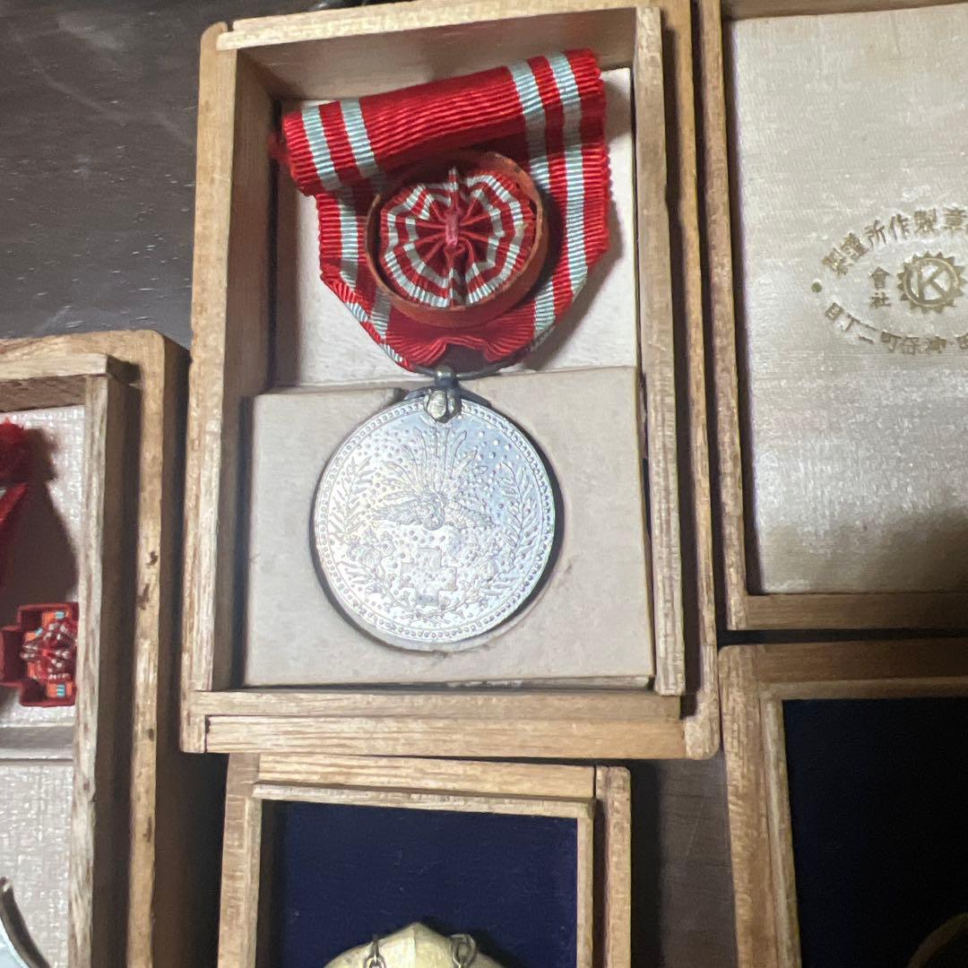 日本の勲章とメダル コレクション