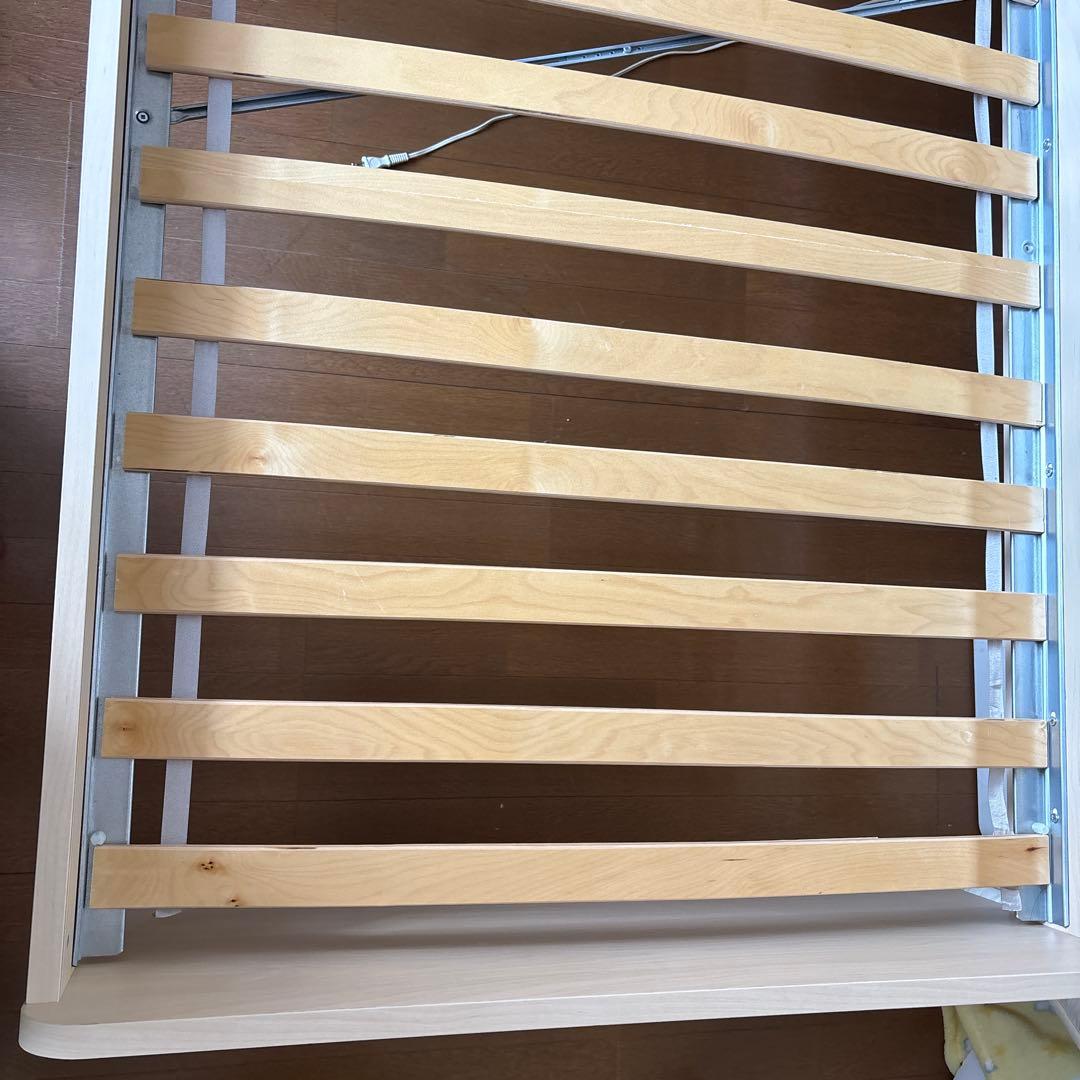 IKEA 木製ベッドフレーム