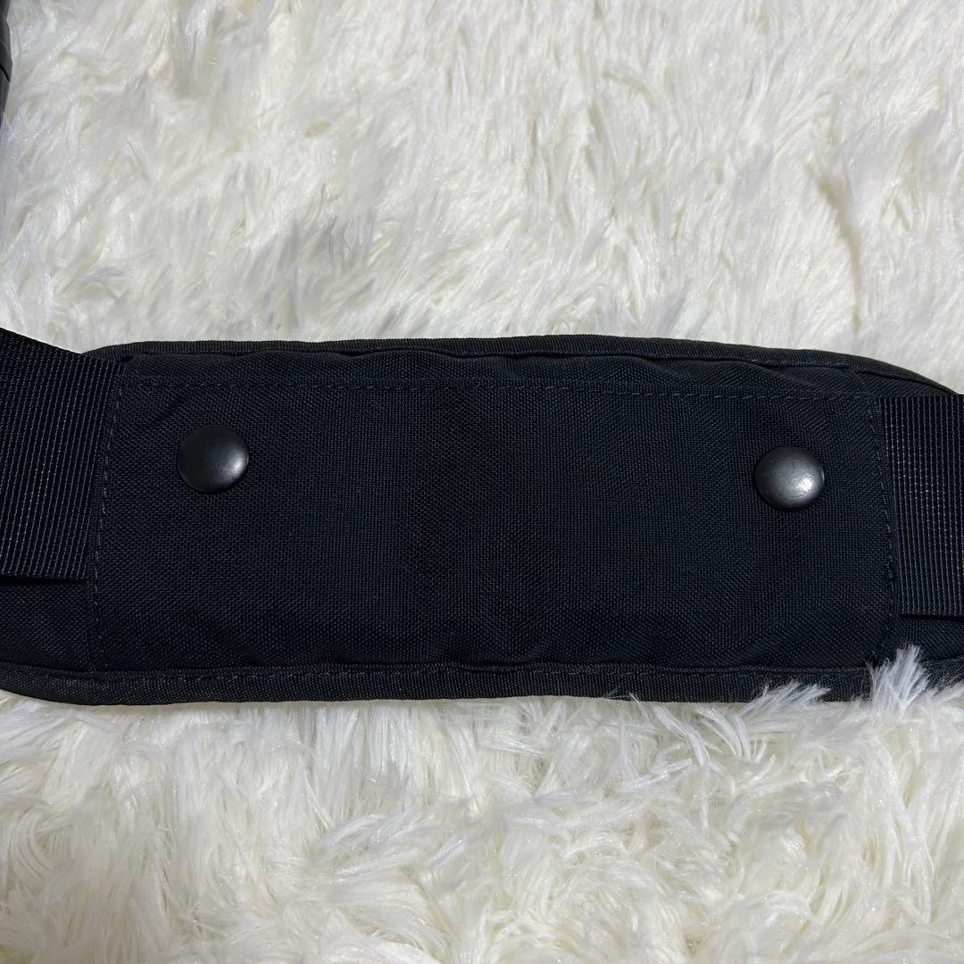 【極美品】Hugoo ハグーヒップシートショルダーバッグ　ベビースリング抱っこ紐