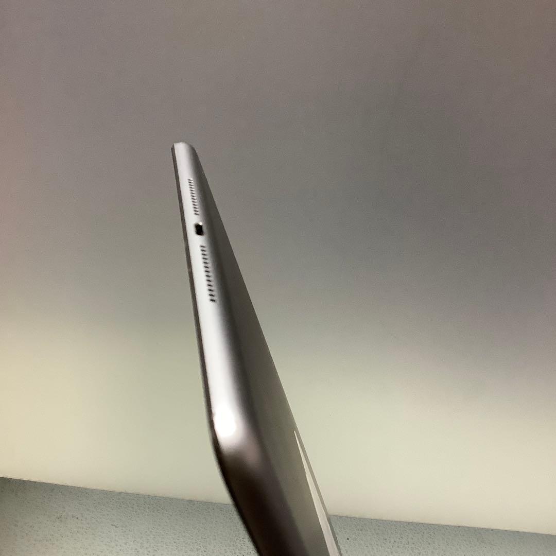 iPad 第6世代128G wifi バッテリー新品100%美品