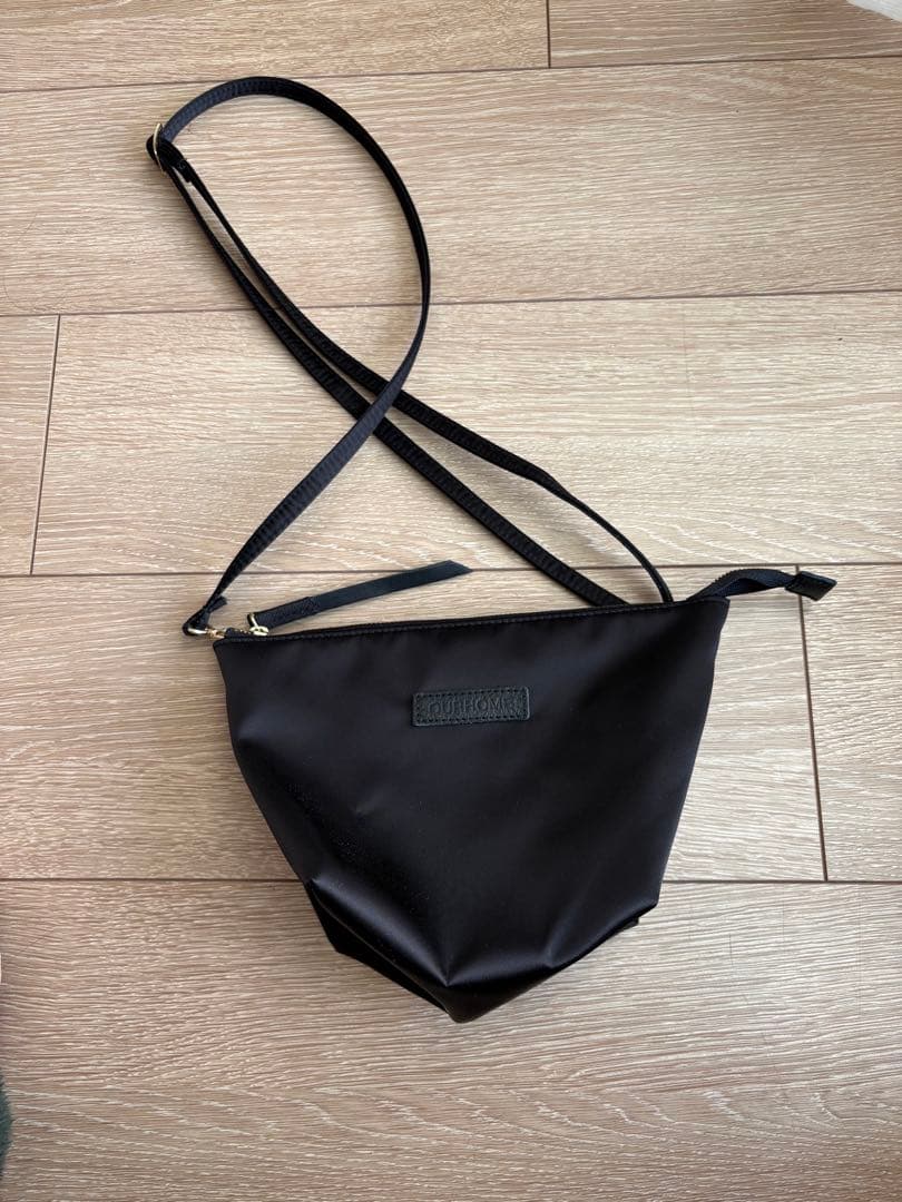 our ナイロンショルダーバッグミニ　ブラック