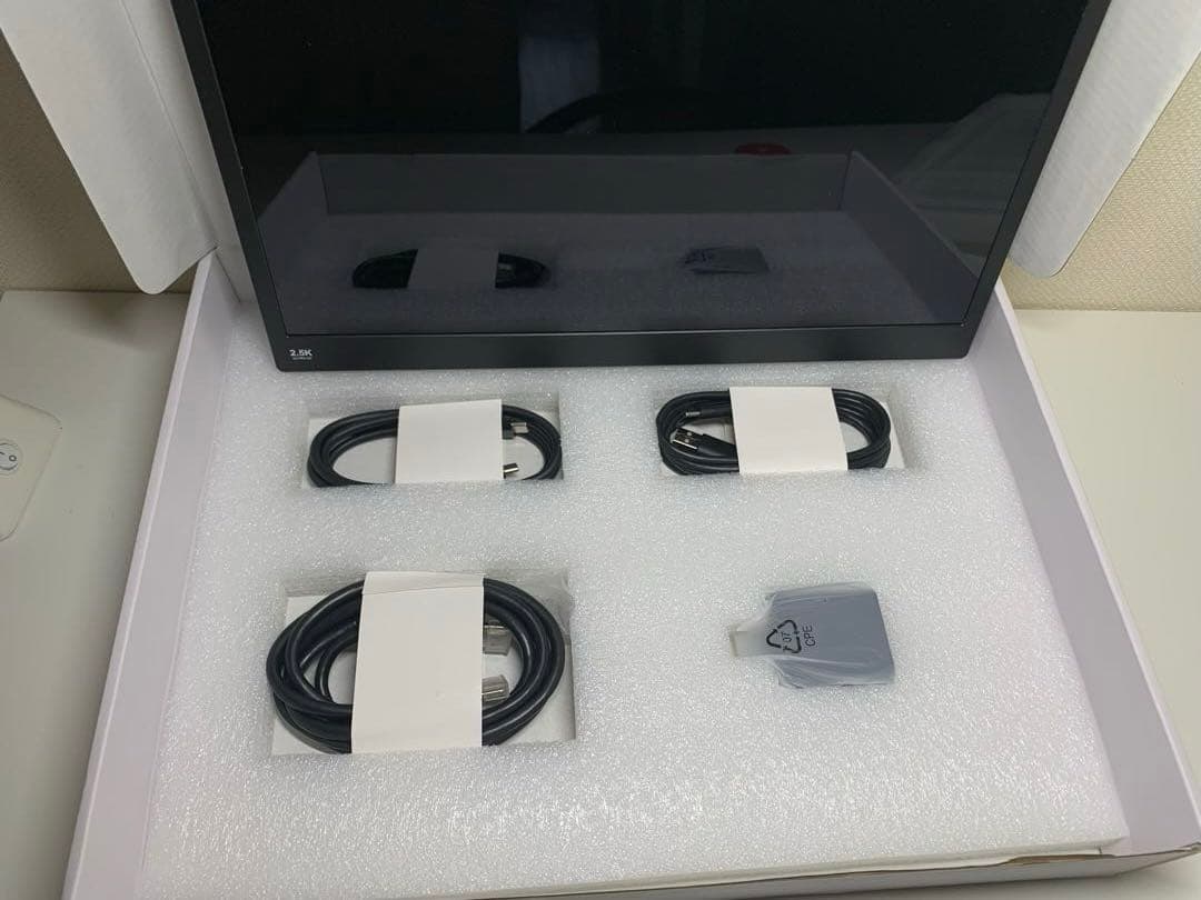 zuma　ポータブルモニター 15.6インチ（2560×1680）