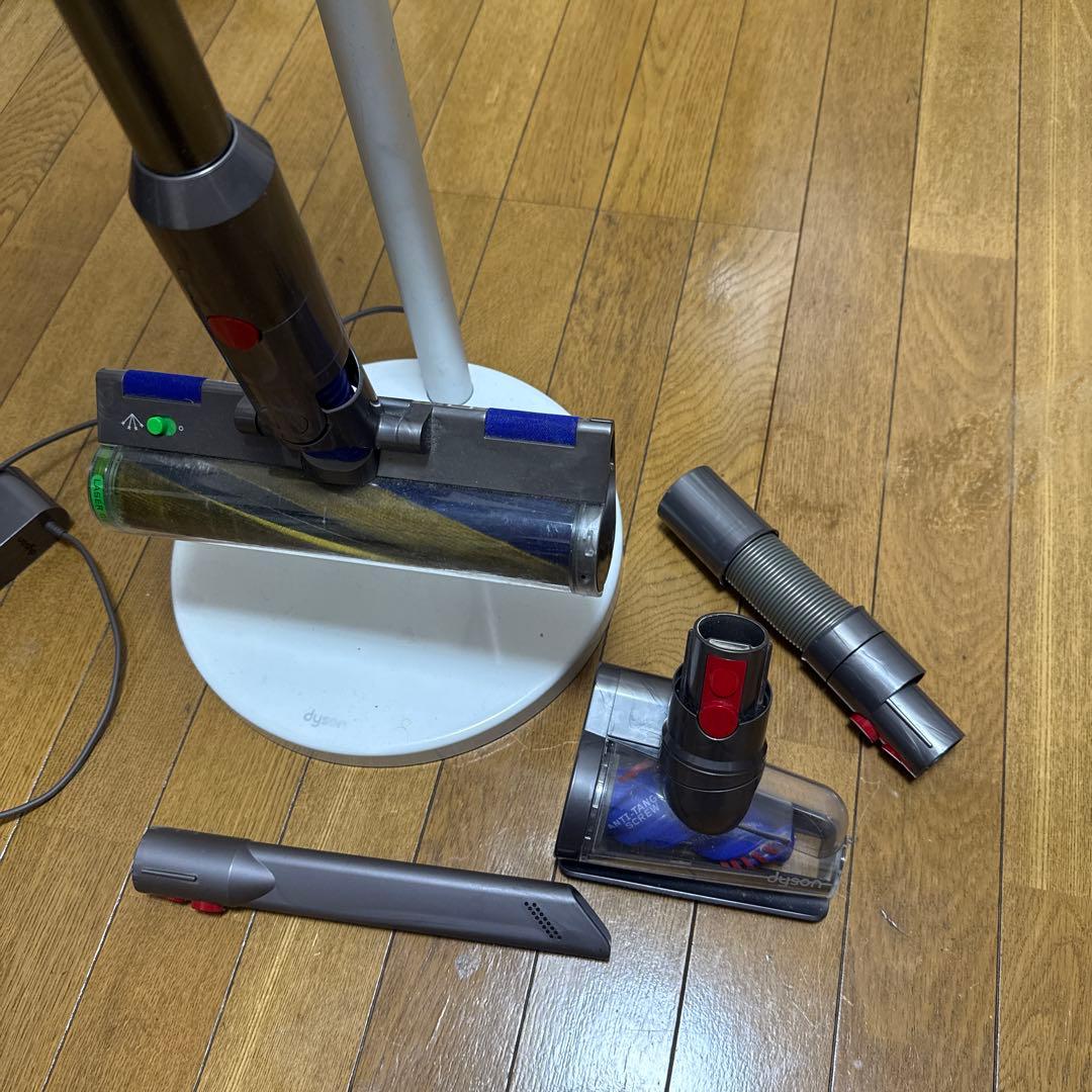 Dyson V12スティッククリーナー 本体 各種アタッチメント付き