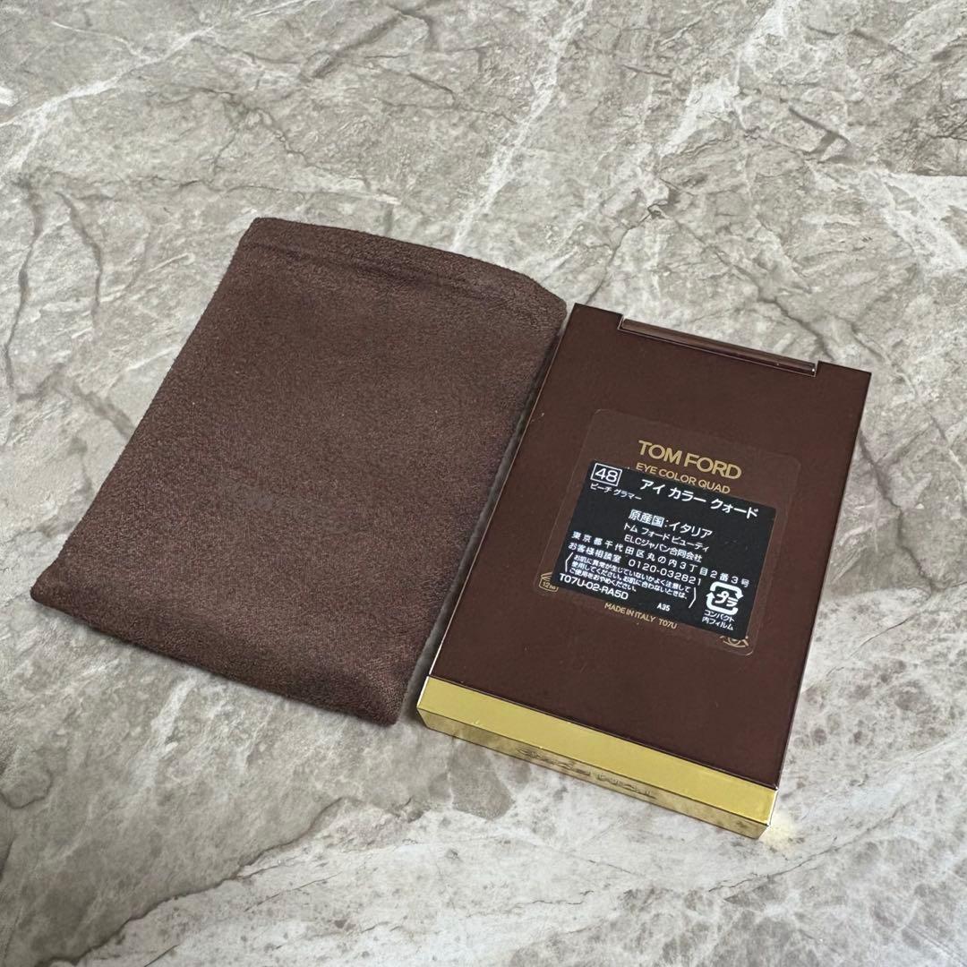 トムフォード　アイカラークォード48 ピーチグラマー