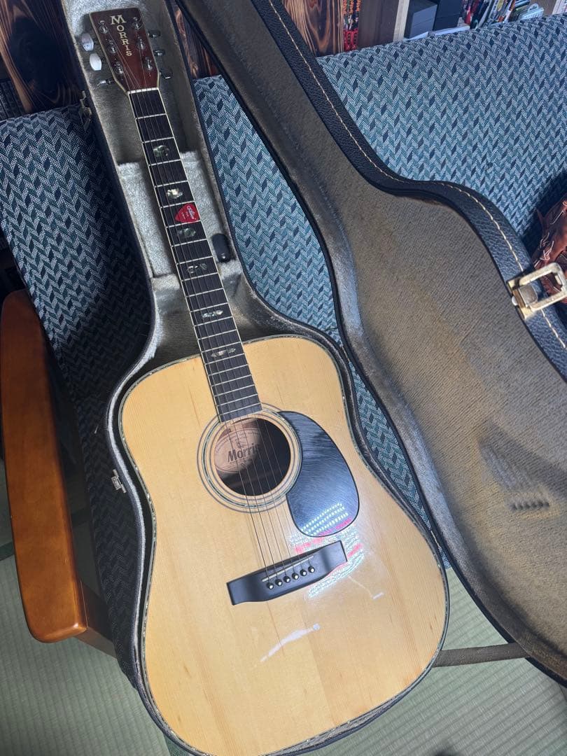 MORRIS アコースティックギター ケース付き