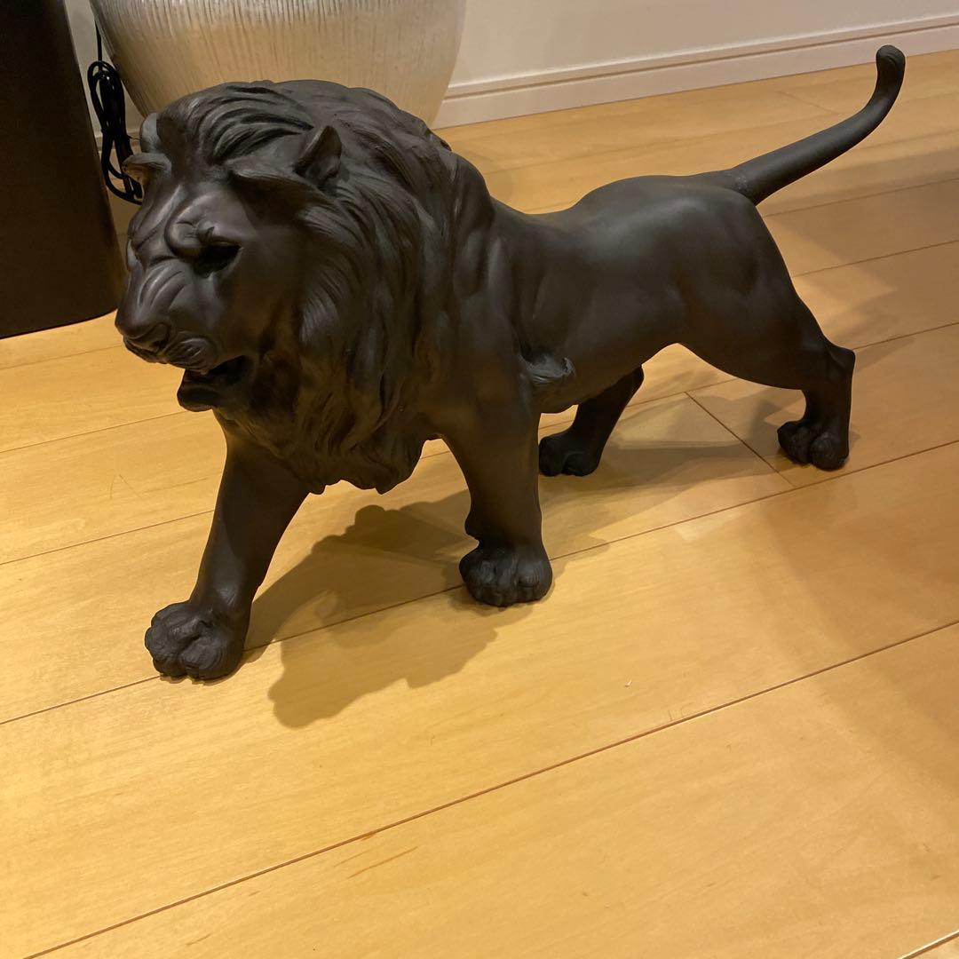 【ブロンズ像（ライオン）】インテリア　オブジェ　迫力、存在感　高品位