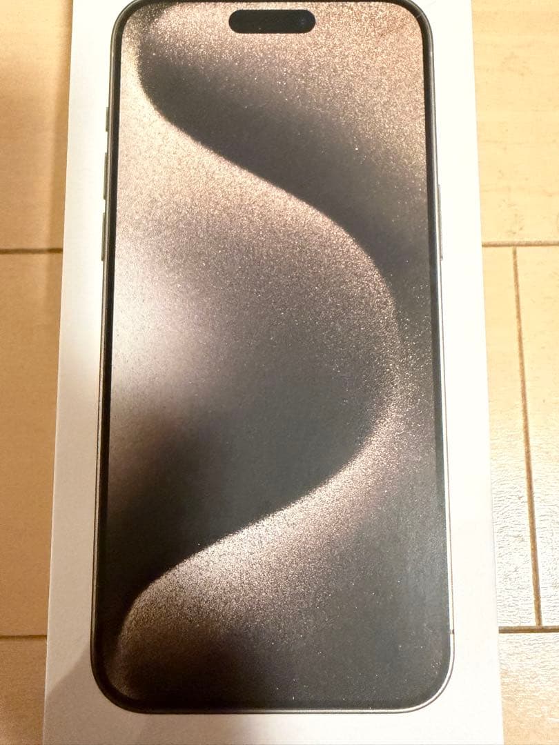 iPhone 15 Pro Max ナチュラルチタニウム512GB SIMフリー