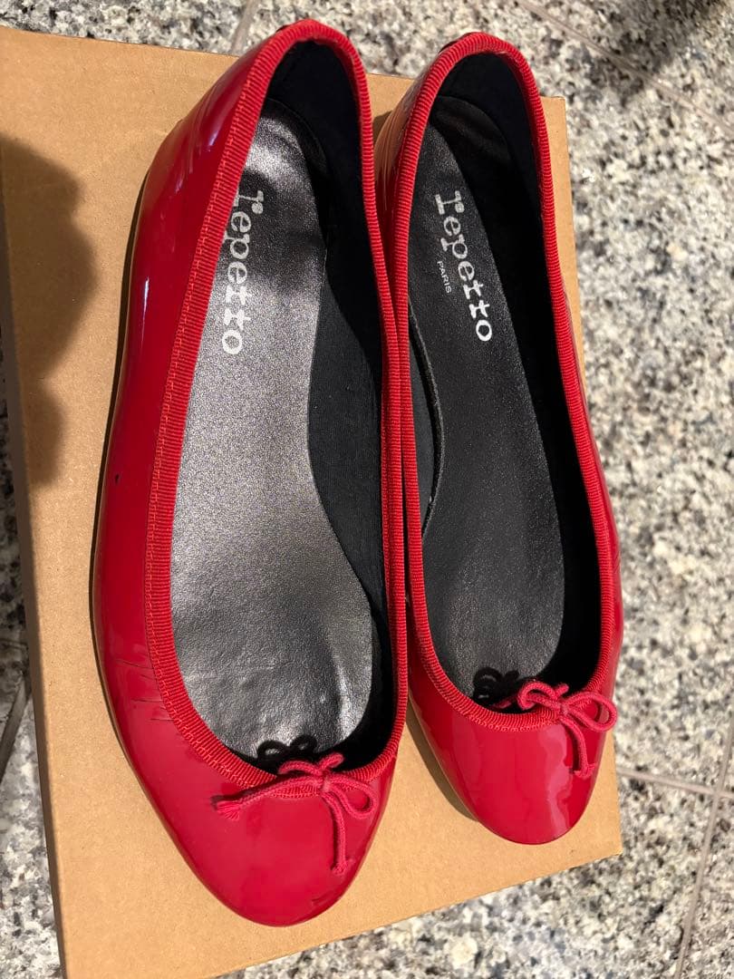 Repetto レッド　エナメル　40