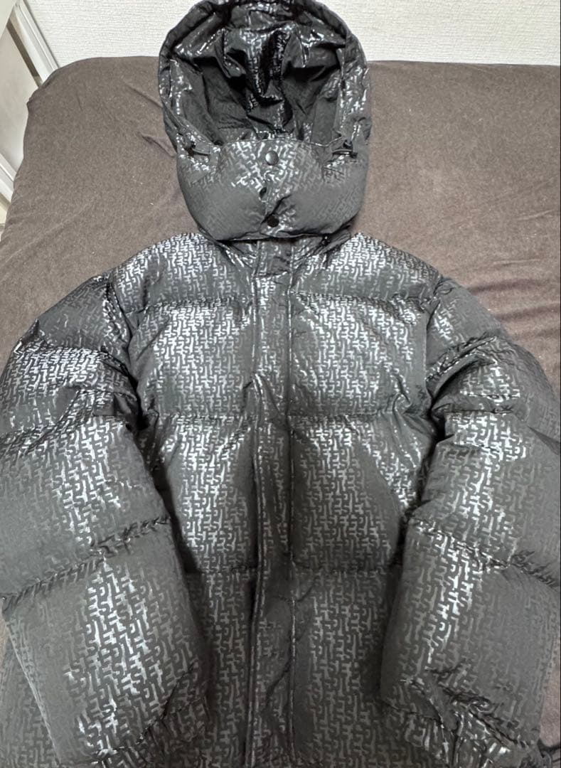 DIESEL ダウンジャケット　モノグラム