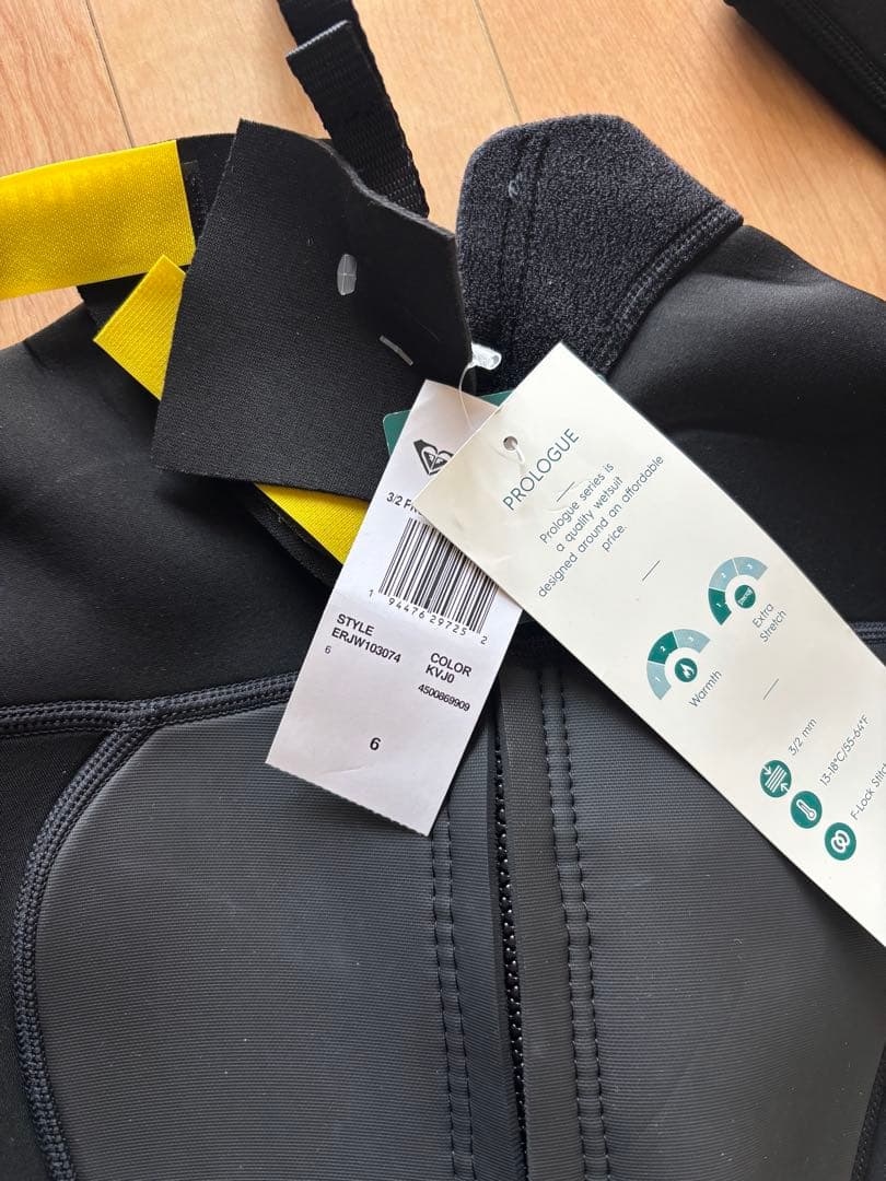 ROXY フルスーツ レディース 3×2mm 【6号】※春まで期間限定値下げ中