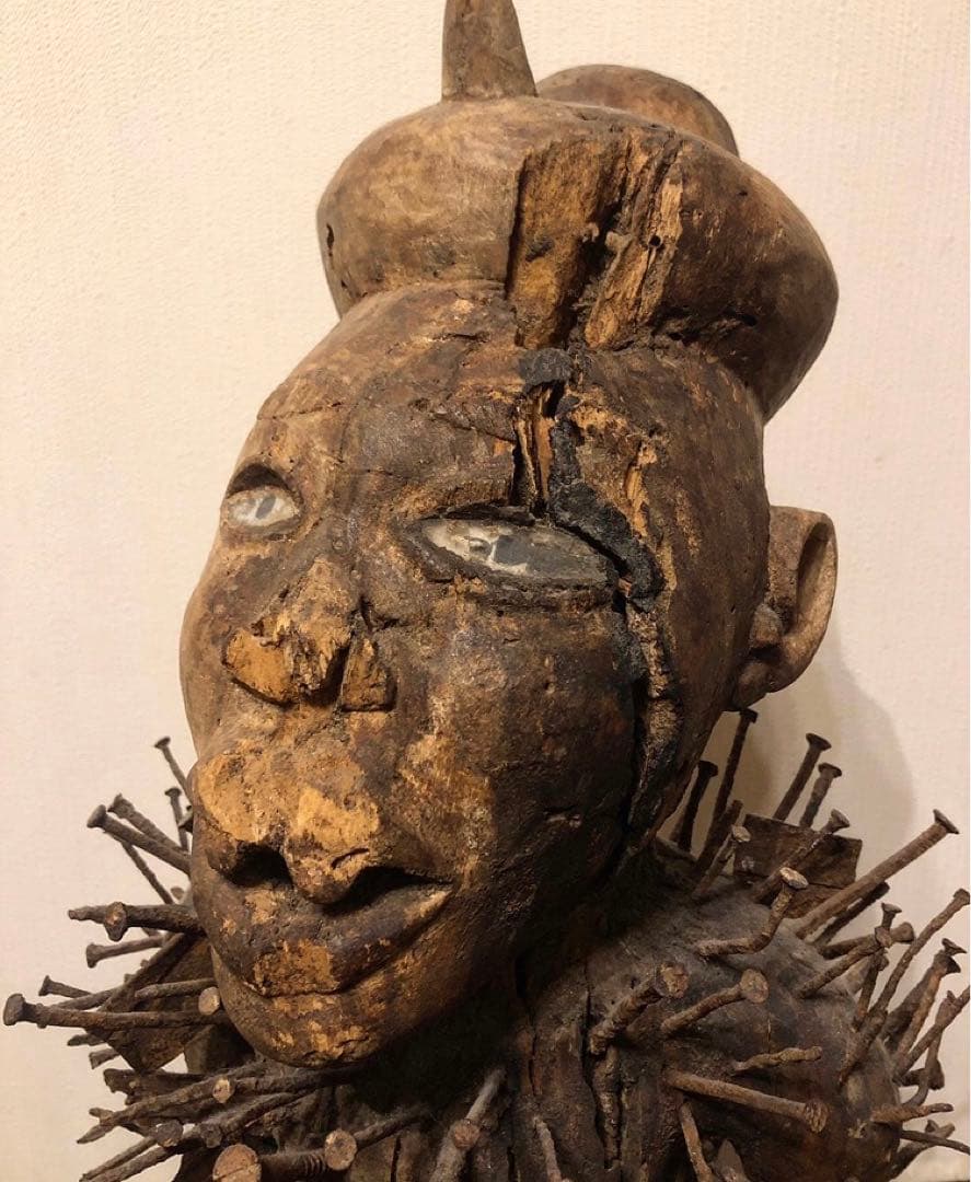 ンキシ　ンコンディ　アフリカ美術　アフリカ仮面　アフリカンアート　呪物　釘人形