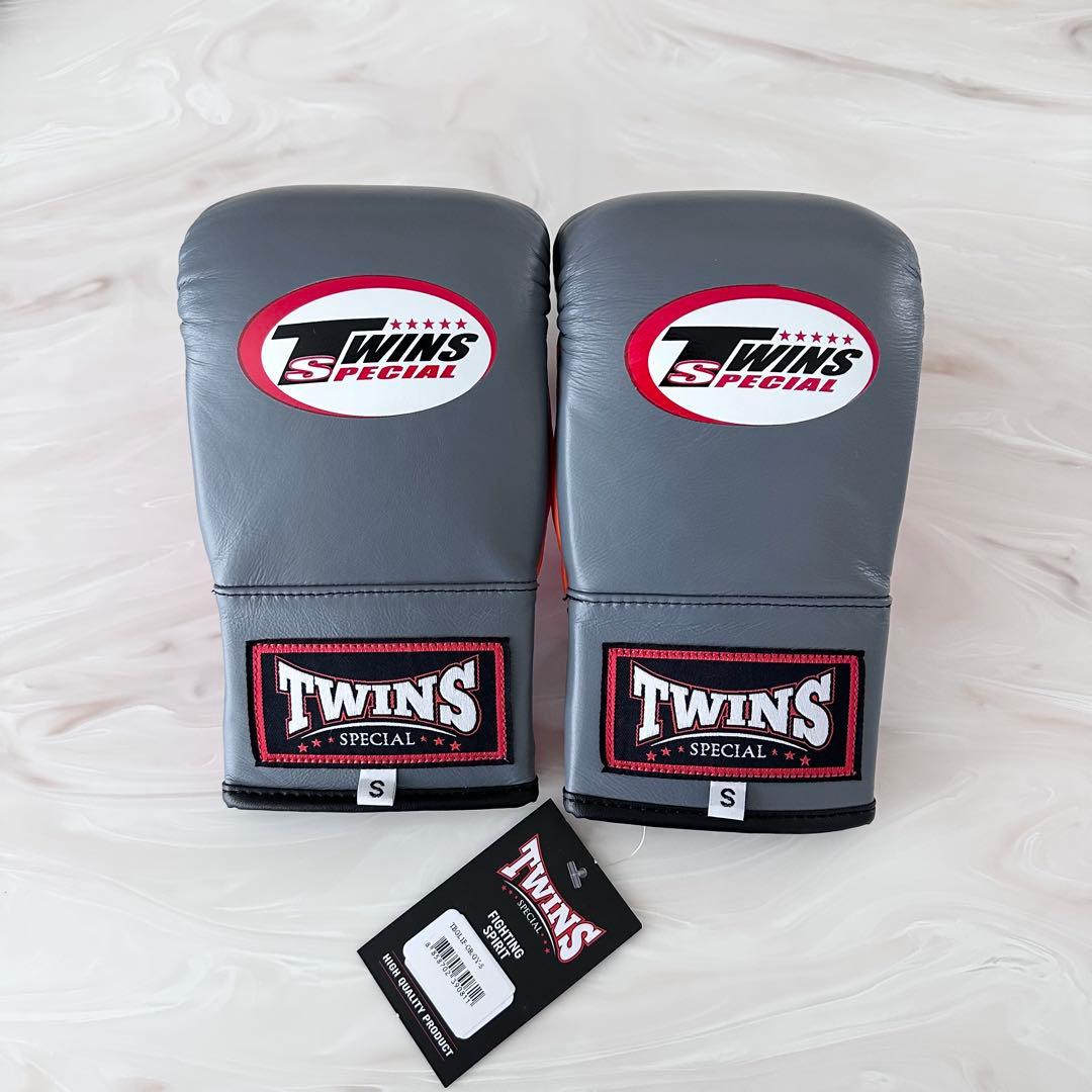 新品　Twins ツインズ　グローブ　パンチンググローブ　ツートン　レア