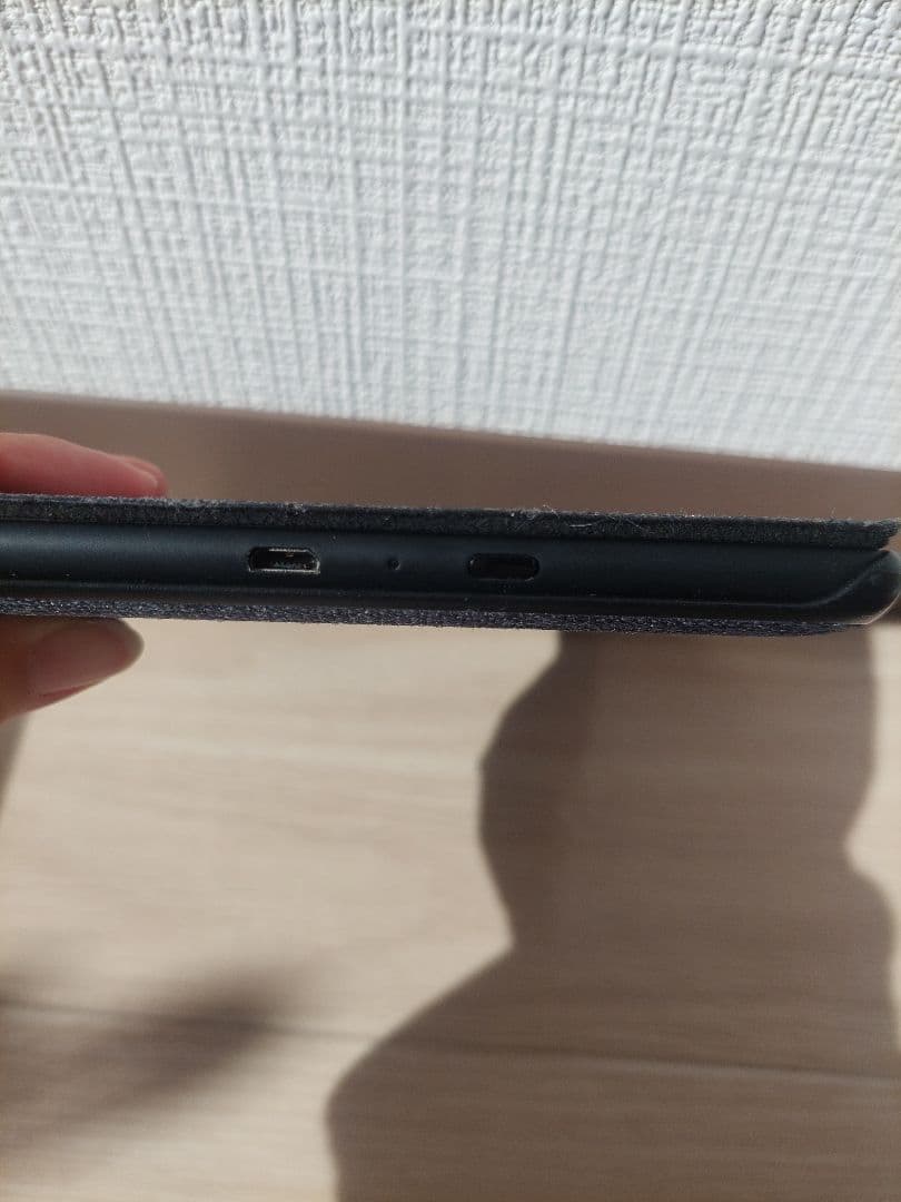 kindle Paperwhite第10世代　32GB　広告なし　カバー付き