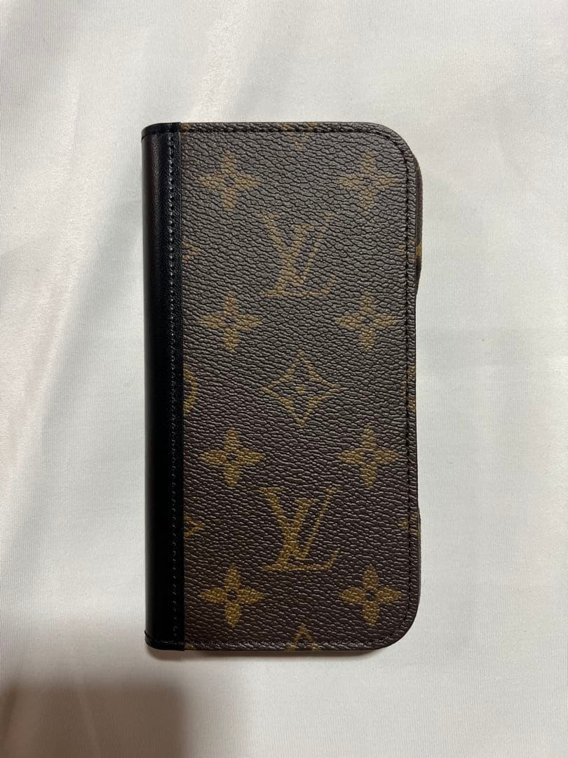 【新品未使用】ルイヴィトン iPhone16Pro 手帳型ケース 日本限定