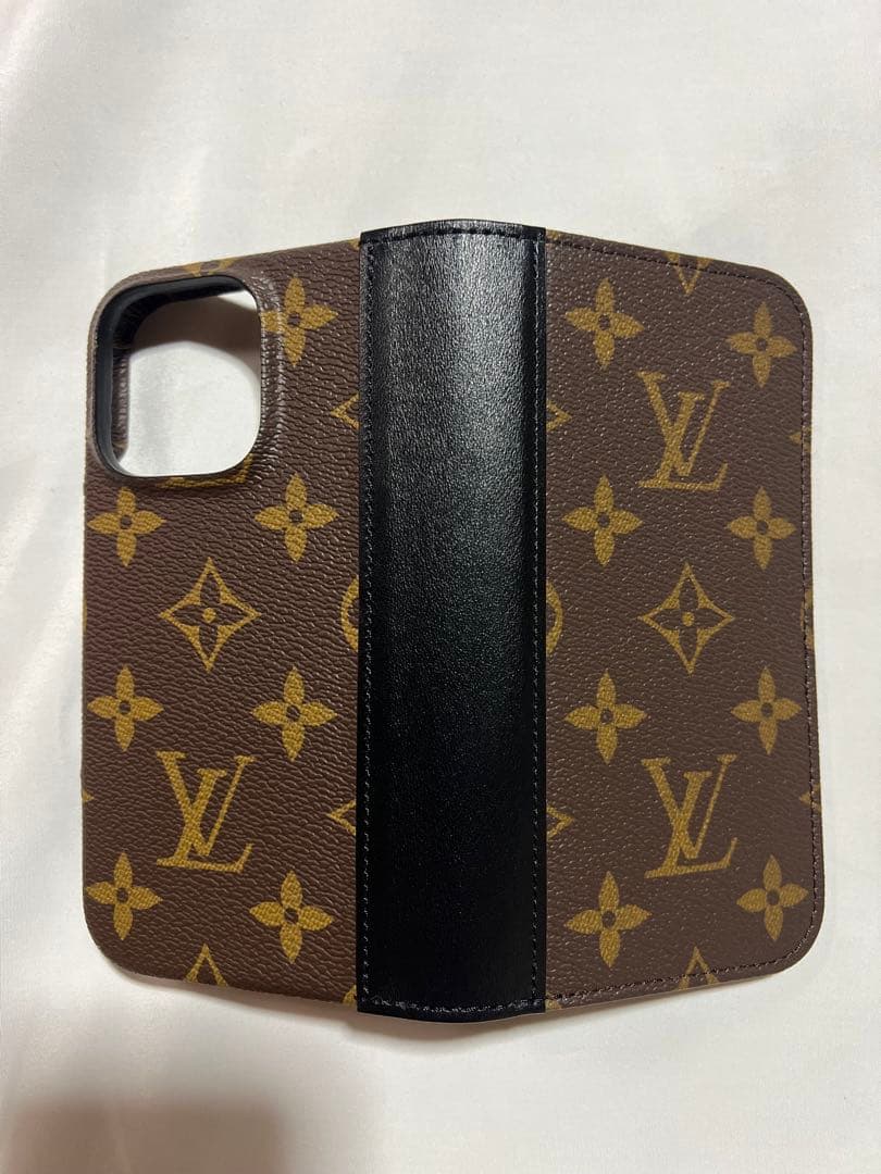 【新品未使用】ルイヴィトン iPhone16Pro 手帳型ケース 日本限定