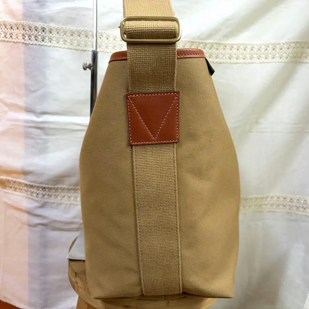極美品◯ Brady ブレディ キンロス ショルダーバッグ ラージ 薄茶