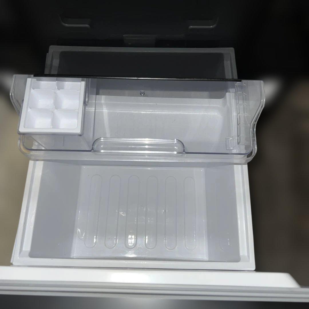 ⭐︎SHARP/シャープ/左右付け替え自在扉/冷蔵庫/ガラス製/プラズマクラスター