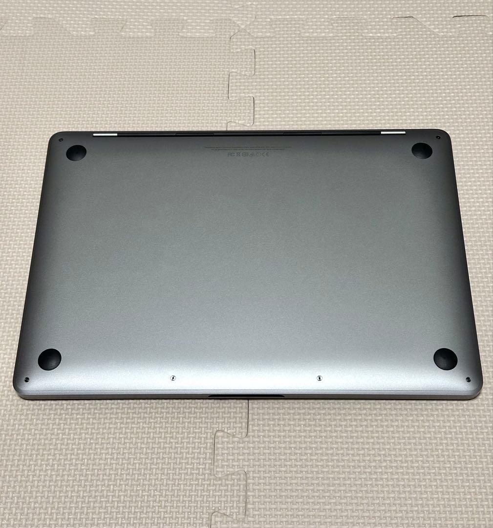 Apple MacBook Pro 13インチ 2016