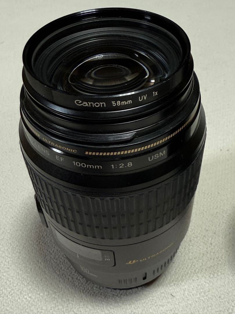 Canon EF 100mm f/2.8 マクロ　USM レンズ ET-67付き