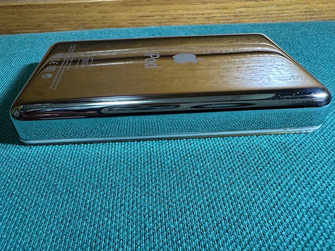 きれいなiPod Classic 5.5世代　80GB 新品のバッテリー