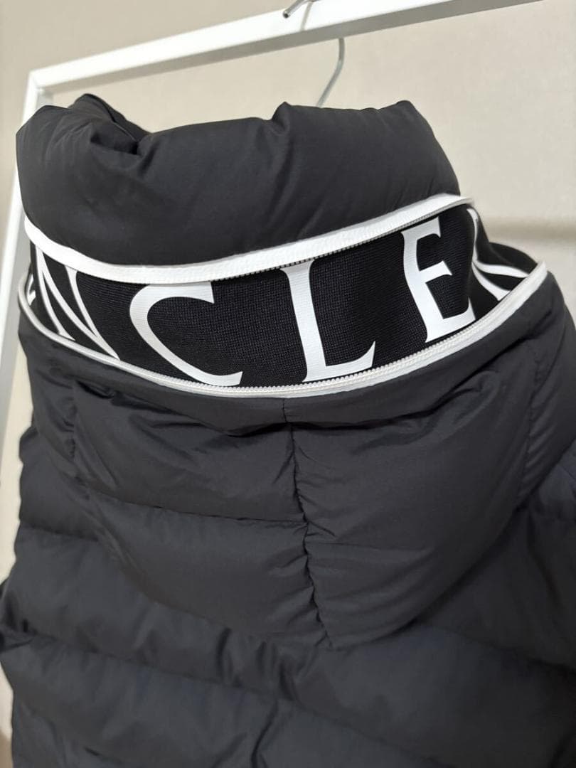 ★モンクレール　2024-25年　CARDAMINE　ダウンベスト　0　超美品★