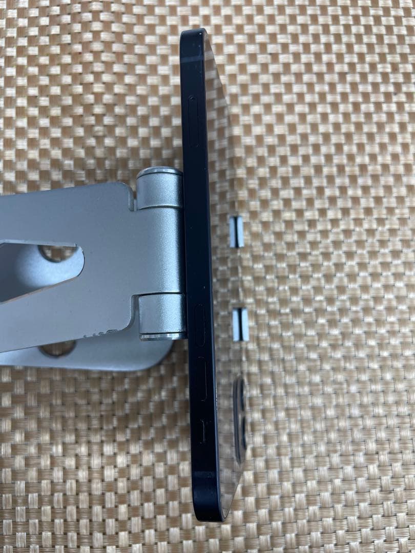 iPhone 12 64 GBブラックSIMフリー【2988】