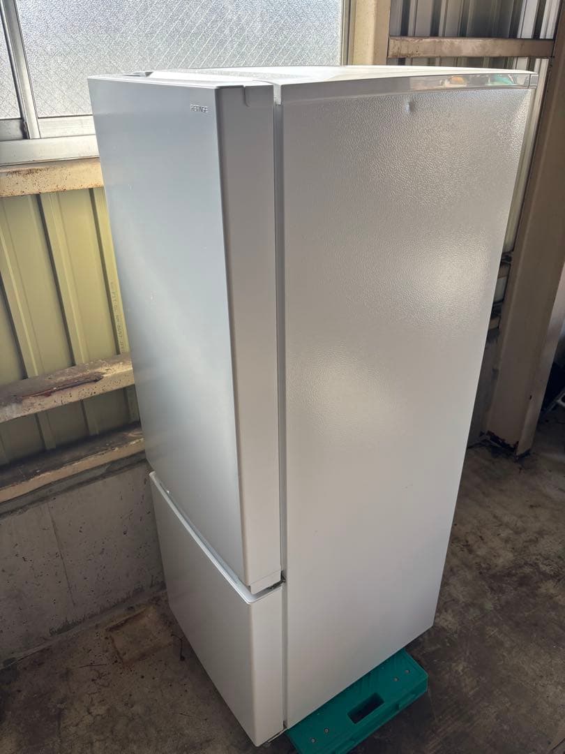 ヤマダオリジナル　冷蔵庫　YRZF17L R-006