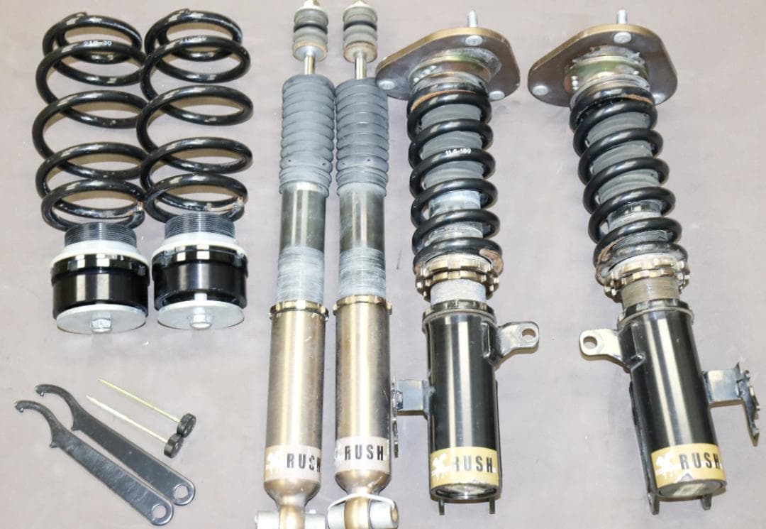 トヨタ プリウス ZVW30 ZVW35　RUSH(ラッシュ) 　車高調