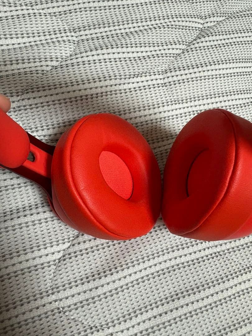 Beats solo pro Red ヘッドホン